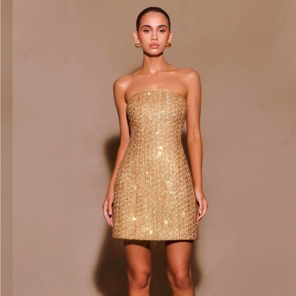 Elegant Gold Strapless Dress